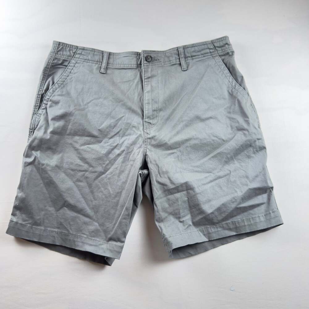 Lucky Brand Men's Gray Flat Front Chino Shorts Size 38